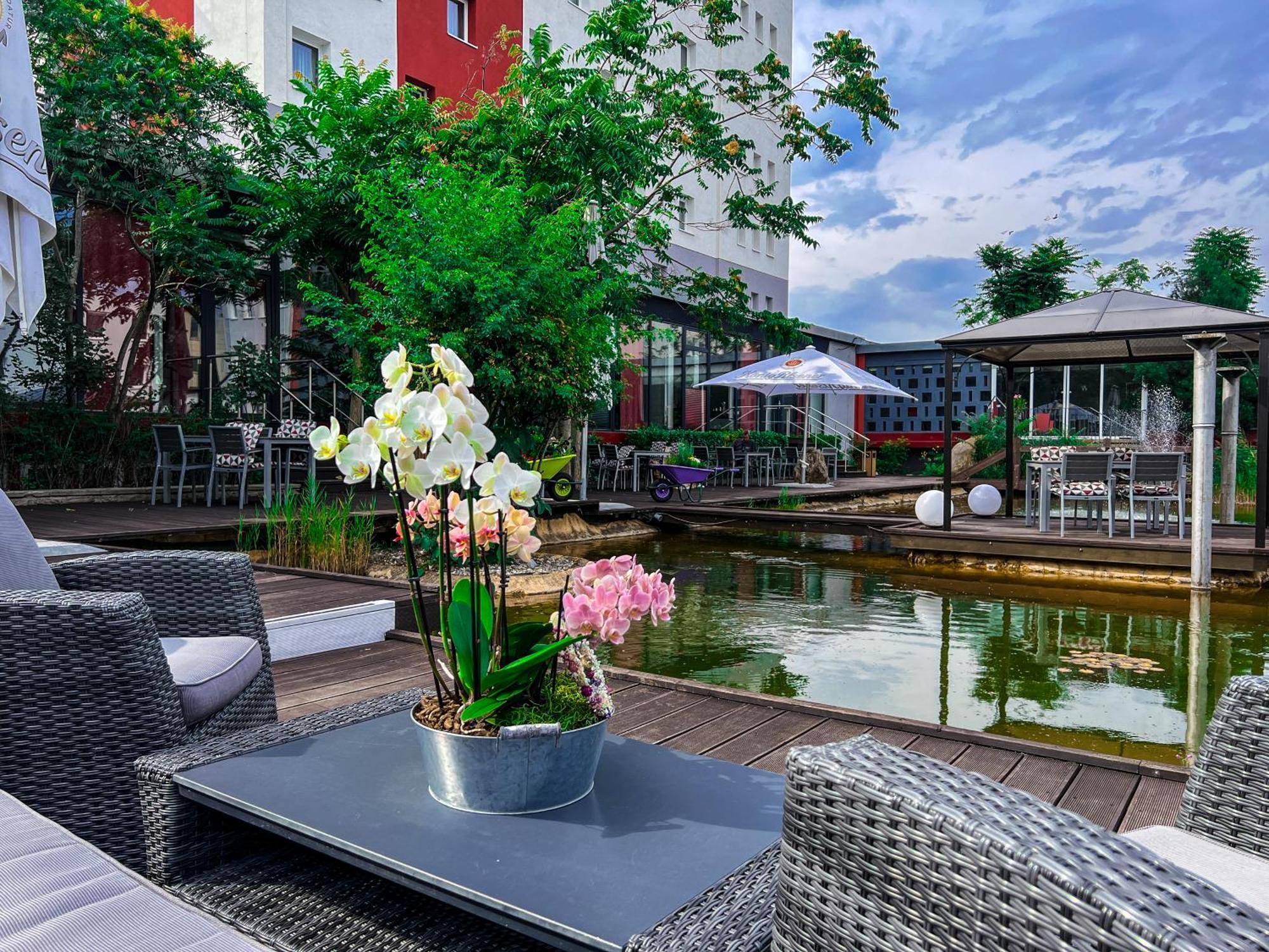 Skyhotel Merseburg Exteriér fotografie